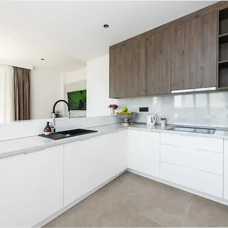 Rausion Luxury Apartament
