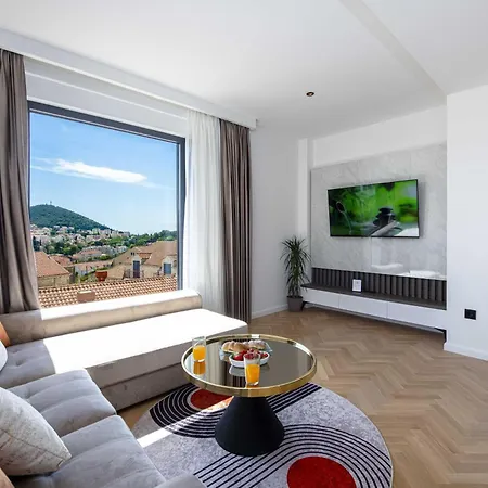 Apartment Rausion Luxury *