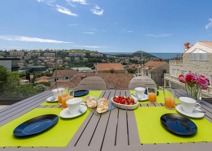 Апартаменты Rausion Luxury *