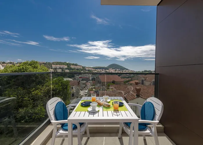 Rausion Luxury Ragusa